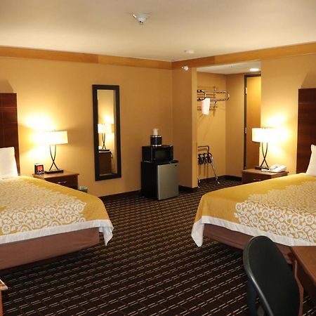 Prairie Inn Holmen La Crosse Area エクステリア 写真