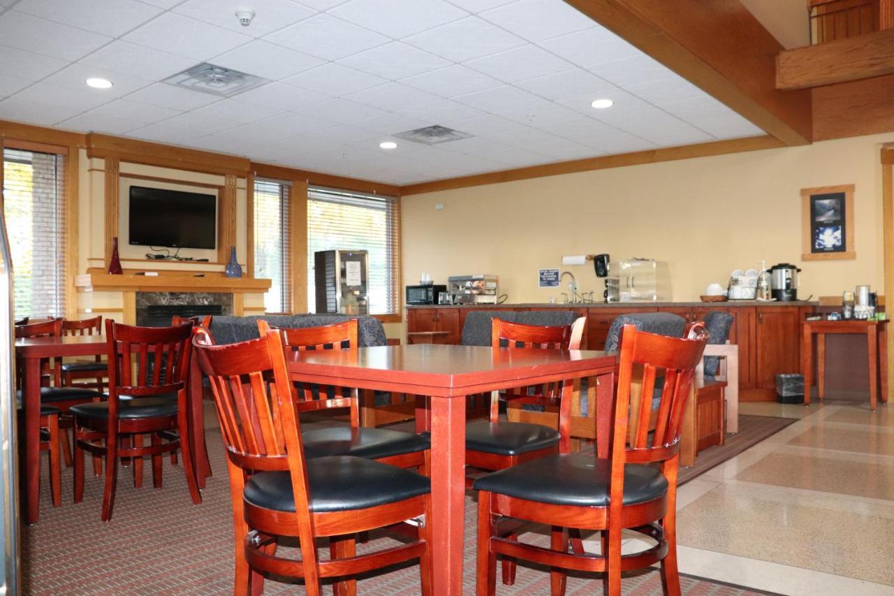 Prairie Inn Holmen La Crosse Area エクステリア 写真