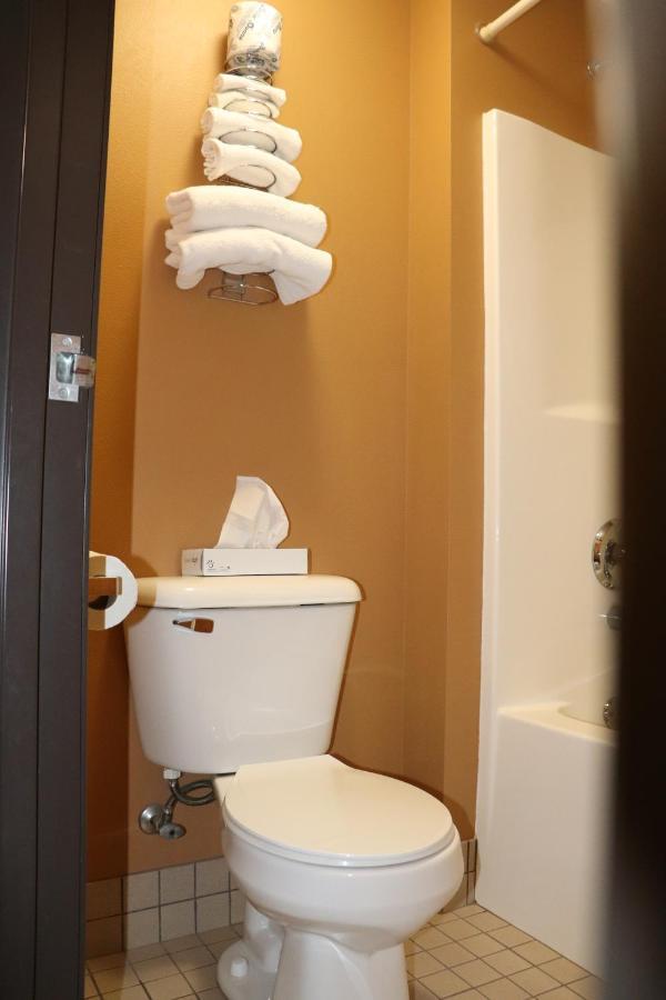 Prairie Inn Holmen La Crosse Area エクステリア 写真