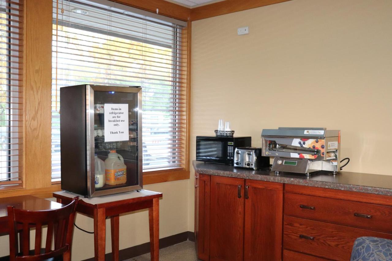 Prairie Inn Holmen La Crosse Area エクステリア 写真