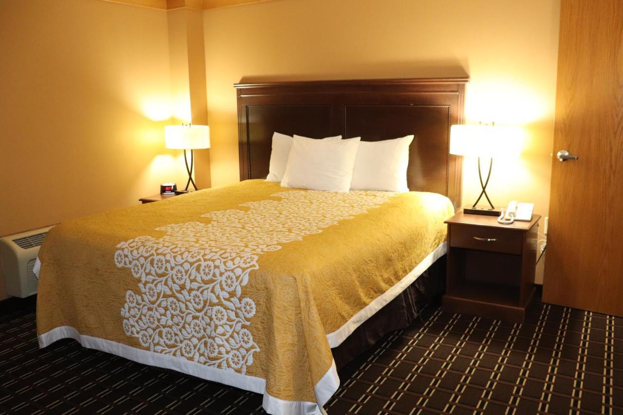 Prairie Inn Holmen La Crosse Area エクステリア 写真